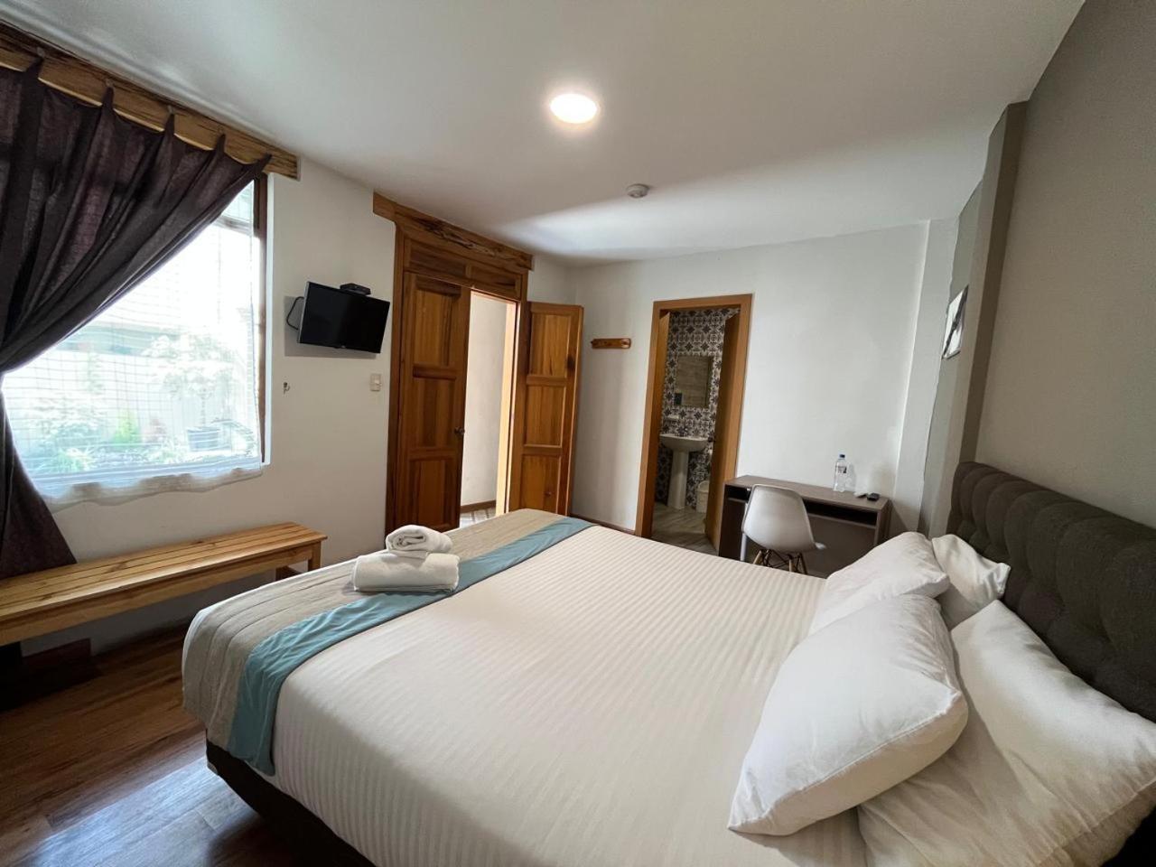 San Rocke House Hotel Cuenca Esterno foto